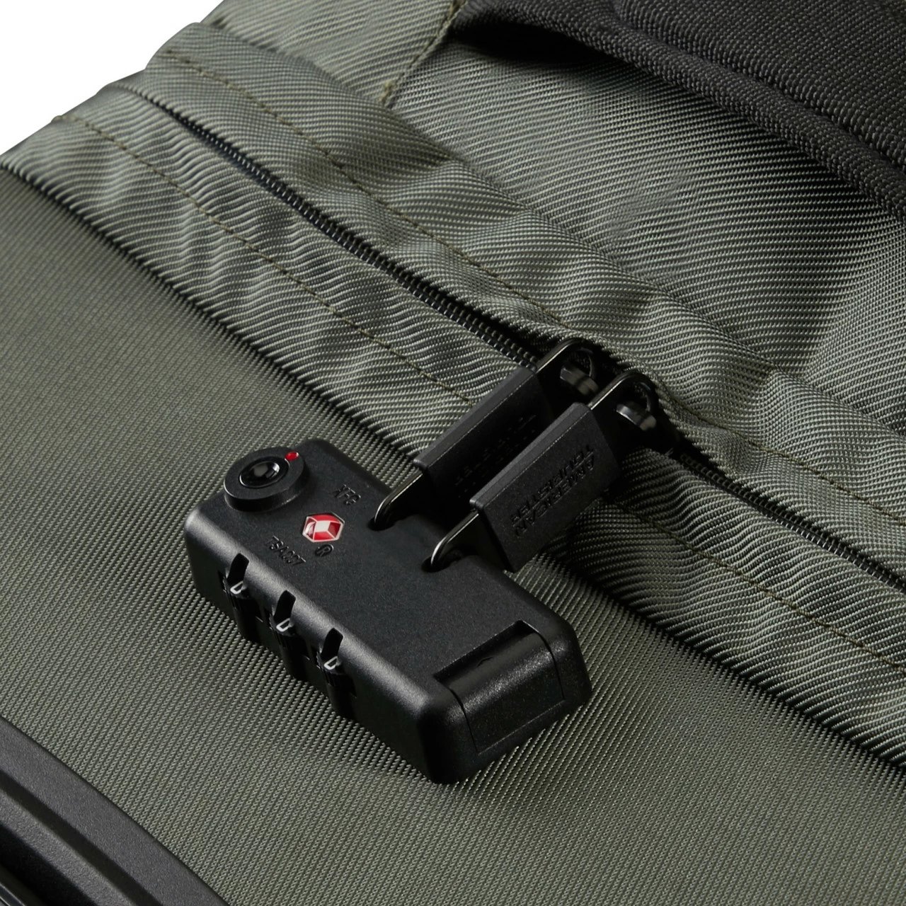 American Tourister Urban Track Wheeled Duffle L - 79cm 20 American Tourister Urban Track Wheeled Duffle L - 79cm - Image 20