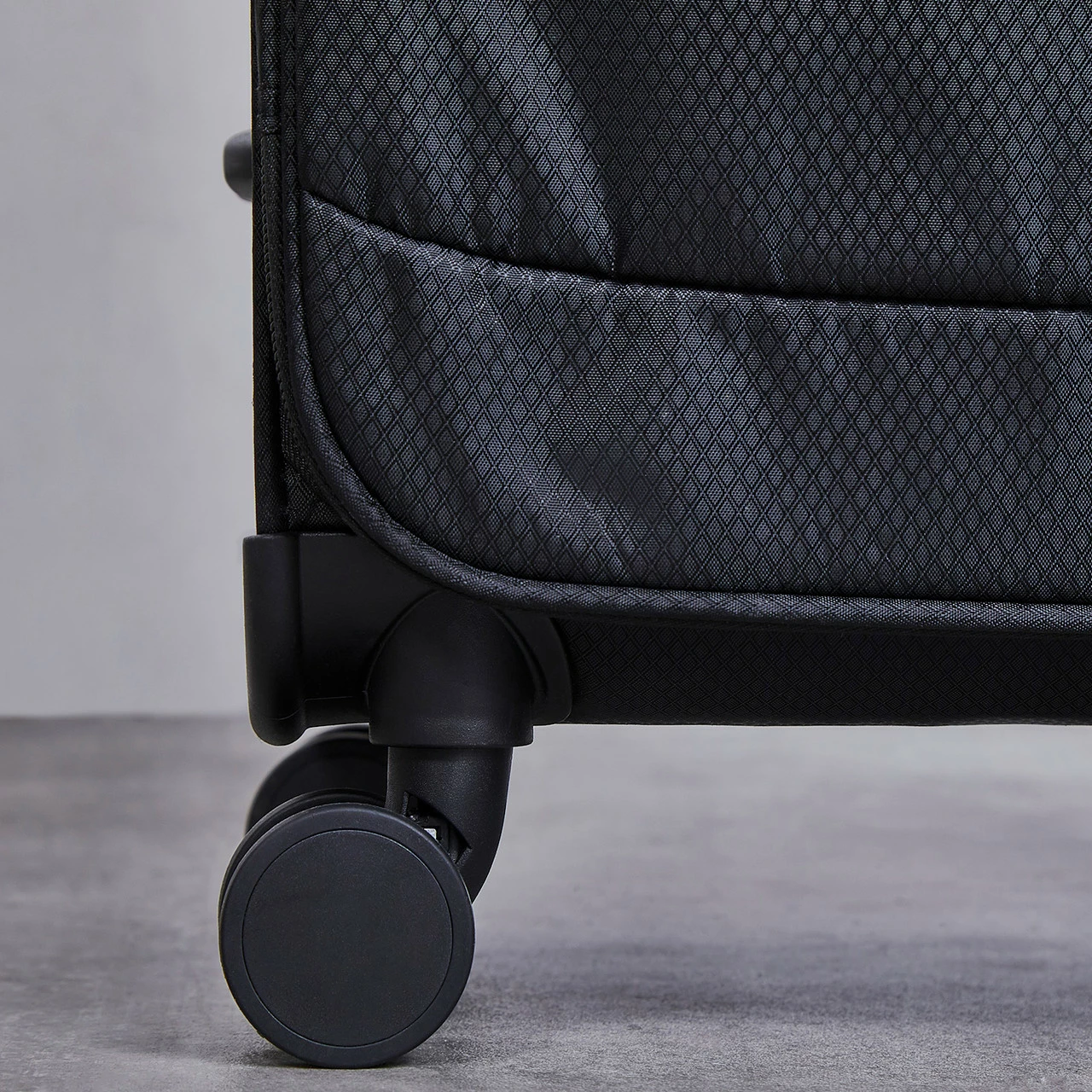 Rock Rocklite 4 Wheel Cabin Suitcase - 54cm 4 Rock Rocklite 4 Wheel Cabin Suitcase - 54cm - Image 4