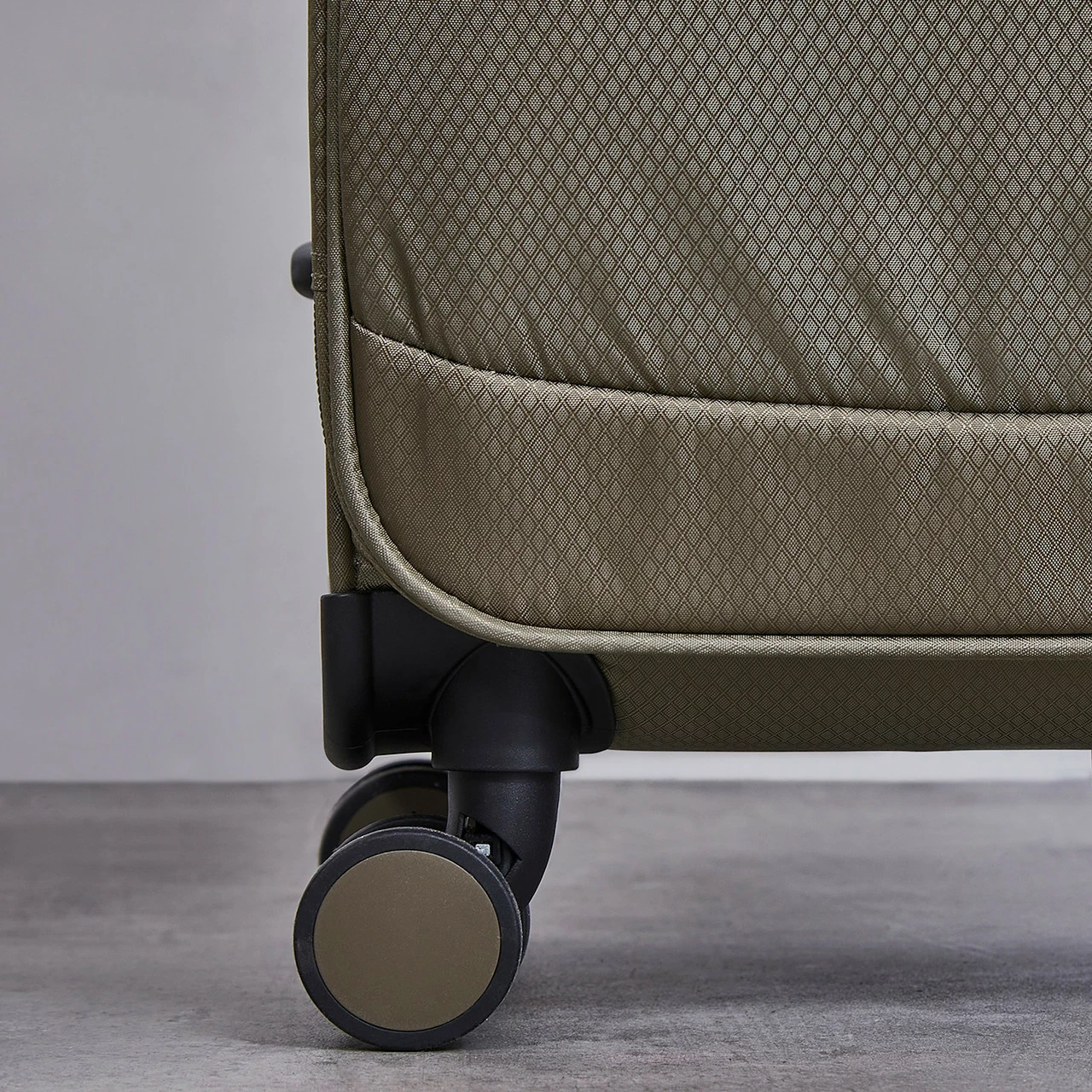 Rock Rocklite 4 Wheel Cabin Suitcase - 54cm 8 Rock Rocklite 4 Wheel Cabin Suitcase - 54cm - Image 8