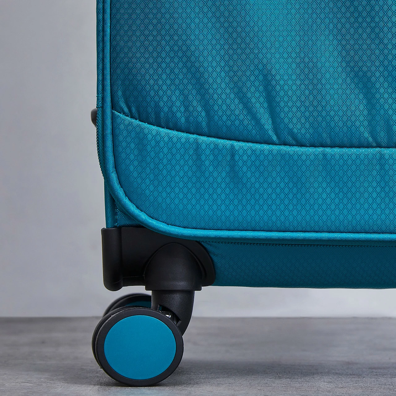 Rock Rocklite 4 Wheel Cabin Suitcase - 54cm 16 Rock Rocklite 4 Wheel Cabin Suitcase - 54cm - Image 16