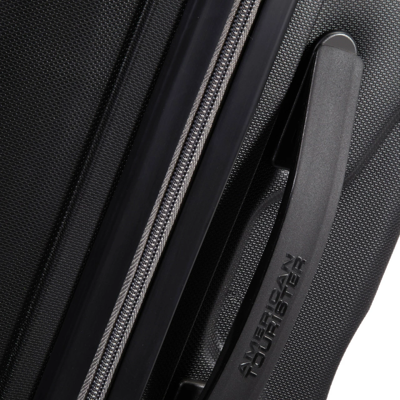 American Tourister Bon Air 4 Wheel Large Suitcase - 75cm 11 American Tourister Bon Air 4 Wheel Large Suitcase - 75cm - Image 11