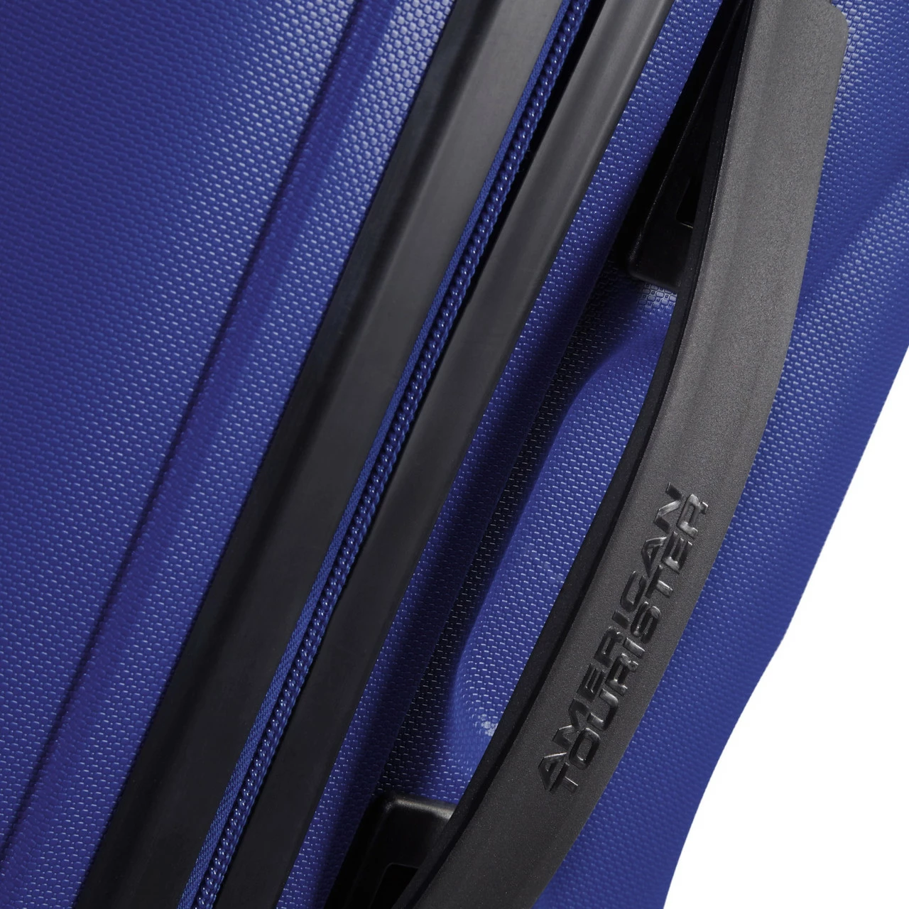 American Tourister Bon Air 4 Wheel Medium Suitcase - 66cm 17 American Tourister Bon Air 4 Wheel Medium Suitcase - 66cm - Image 17