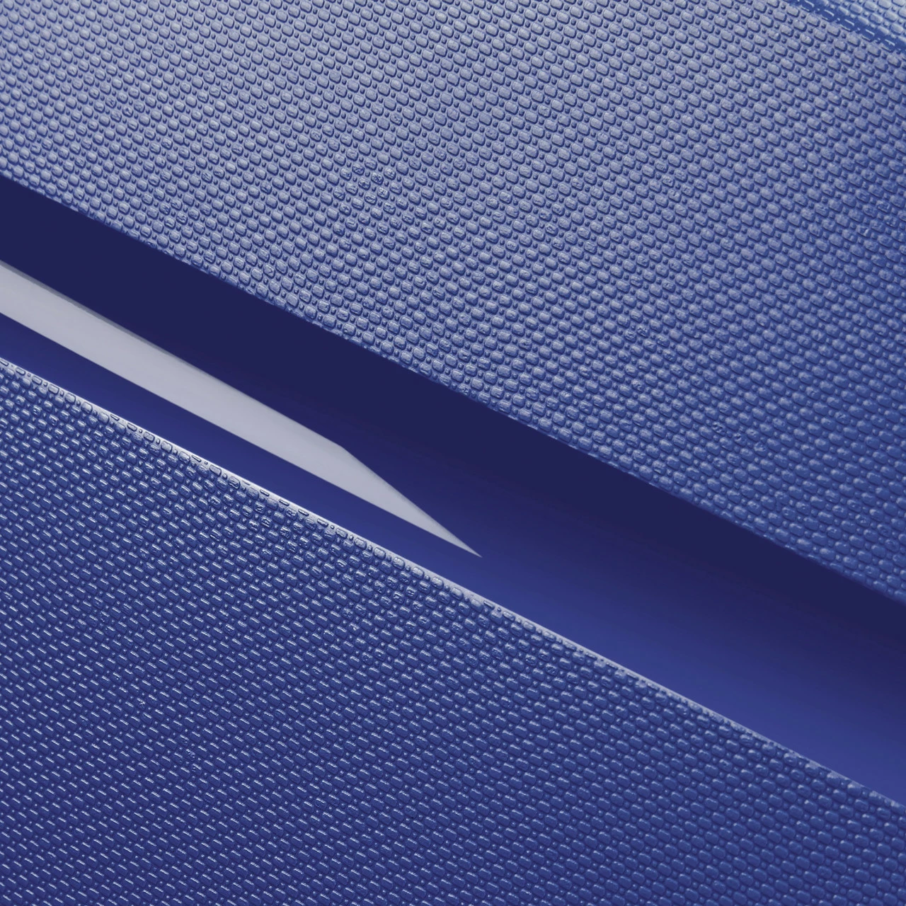 American Tourister Bon Air 4 Wheel Medium Suitcase - 66cm 20 American Tourister Bon Air 4 Wheel Medium Suitcase - 66cm - Image 20