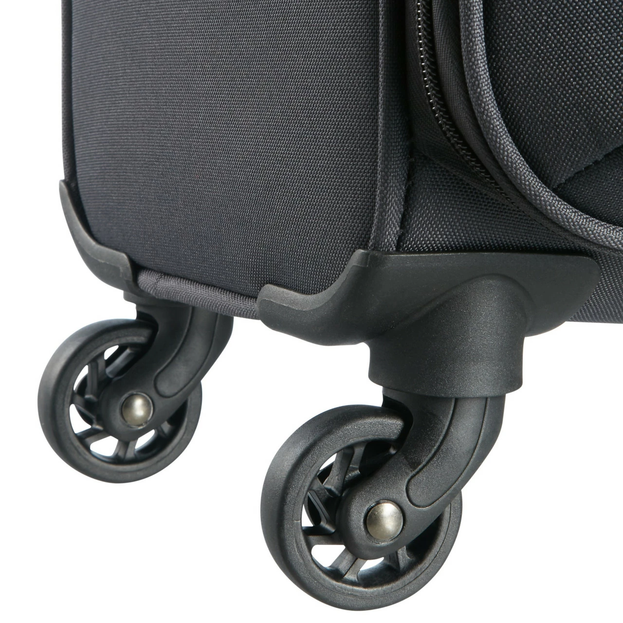 American Tourister Funshine 4 Wheel Medium Suitcase - 66cm 6 American Tourister Funshine 4 Wheel Medium Suitcase - 66cm - Image 6