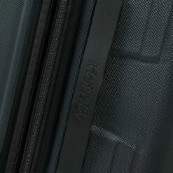 American Tourister Tracklite 4 Wheel Expandable Suitcase - 67cm 34 American Tourister Tracklite 4 Wheel Expandable Suitcase - 67cm -Zime Luggage Sales prod col 88745 1269 side handle 04632.1669369890